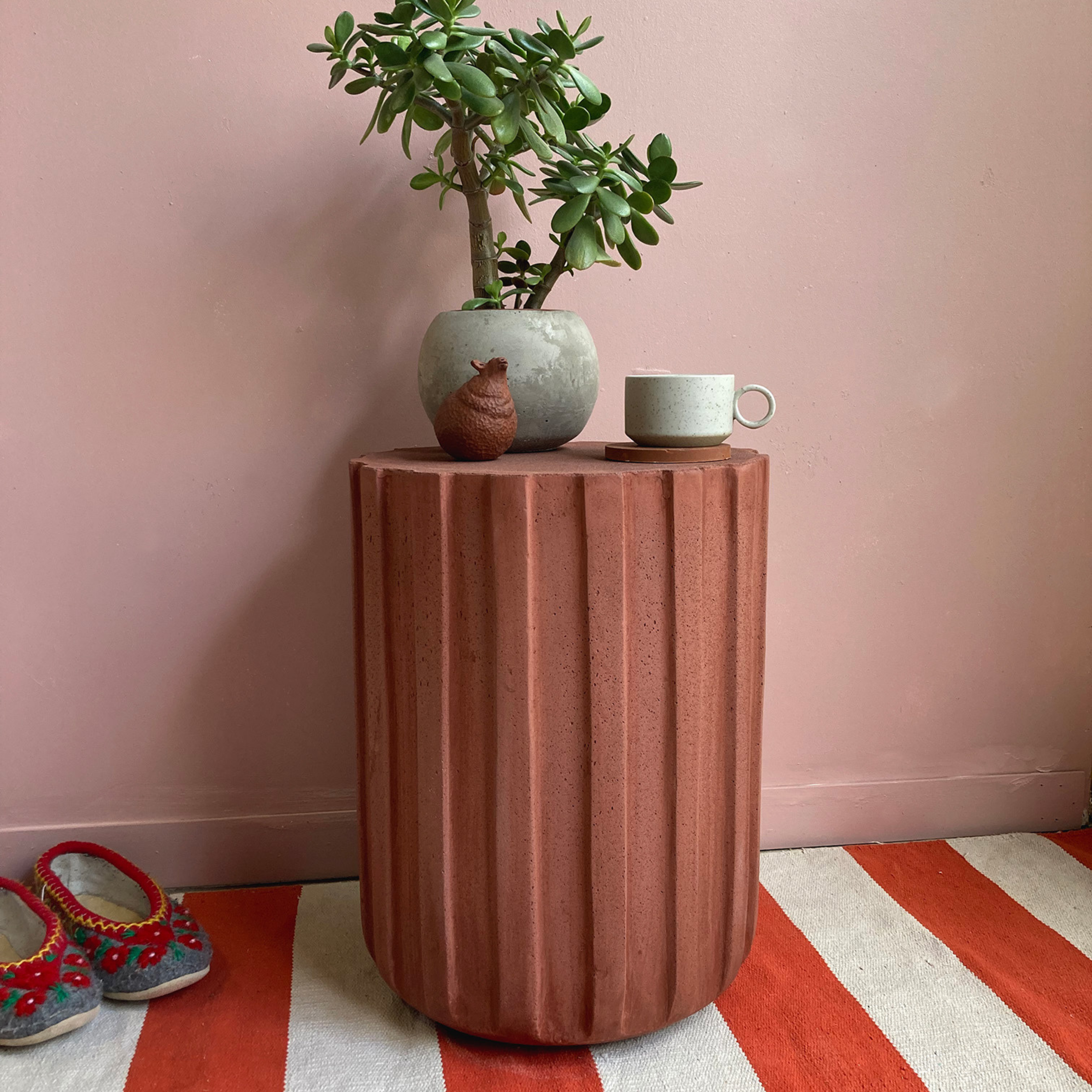 Ribbed Table